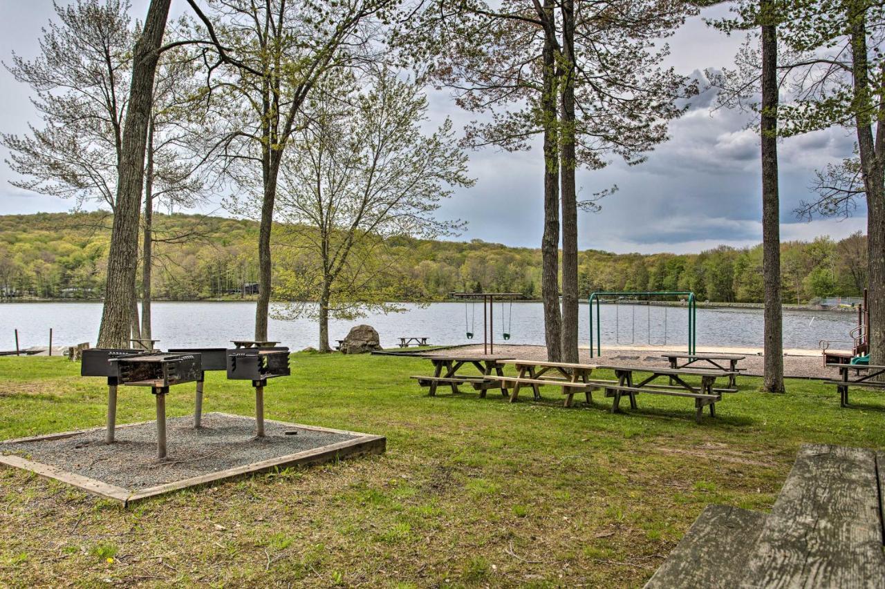 Poconos Vacation Home Walk To Locust Lake! Pocono Lake Zewnętrze zdjęcie
